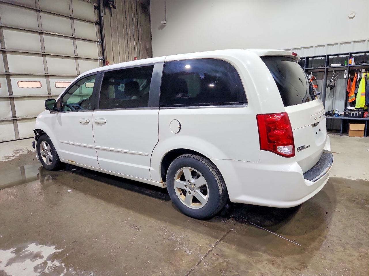 Dodge Caravan Crew