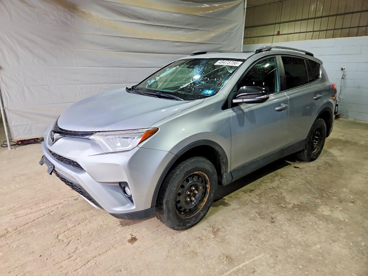 Salvage Toyota RAV4 Image