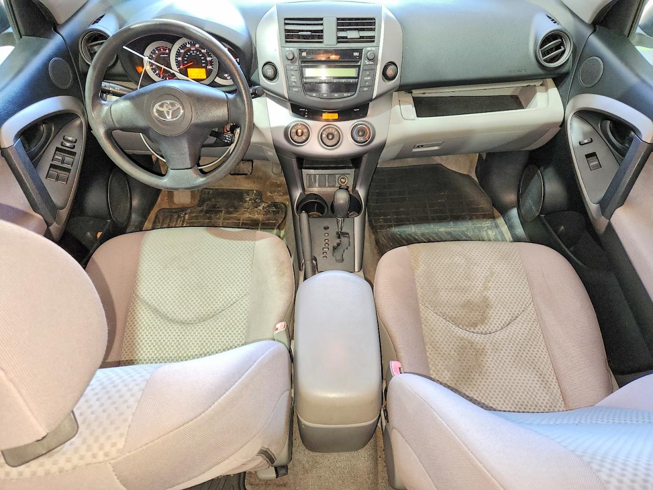 Toyota RAV4 Base