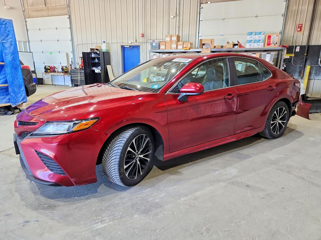 Salvage Toyota Camry Image
