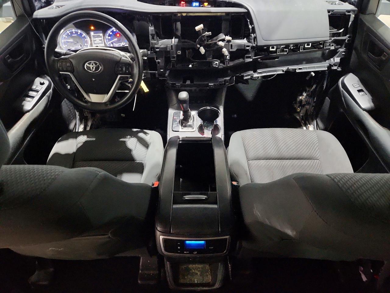 Toyota Highlander Le
