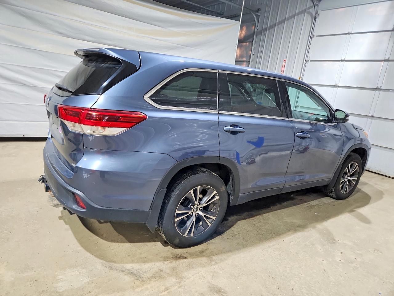 Toyota Highlander Le