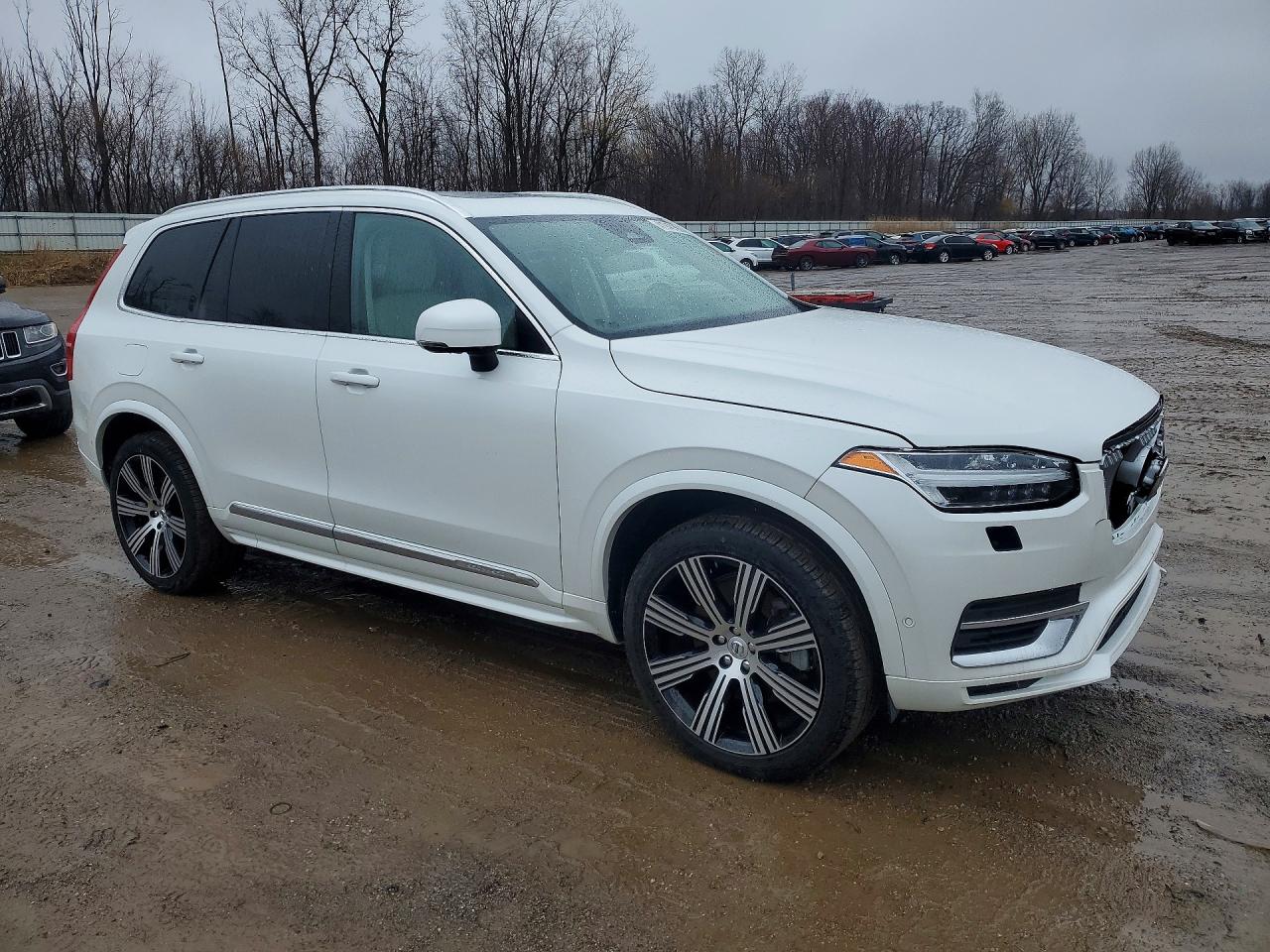 Volvo XC90 Plus