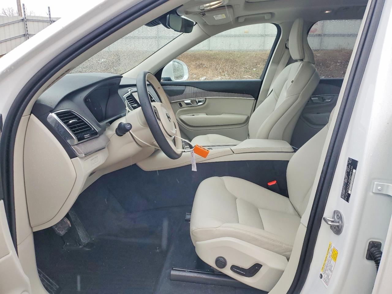 Volvo XC90 Plus