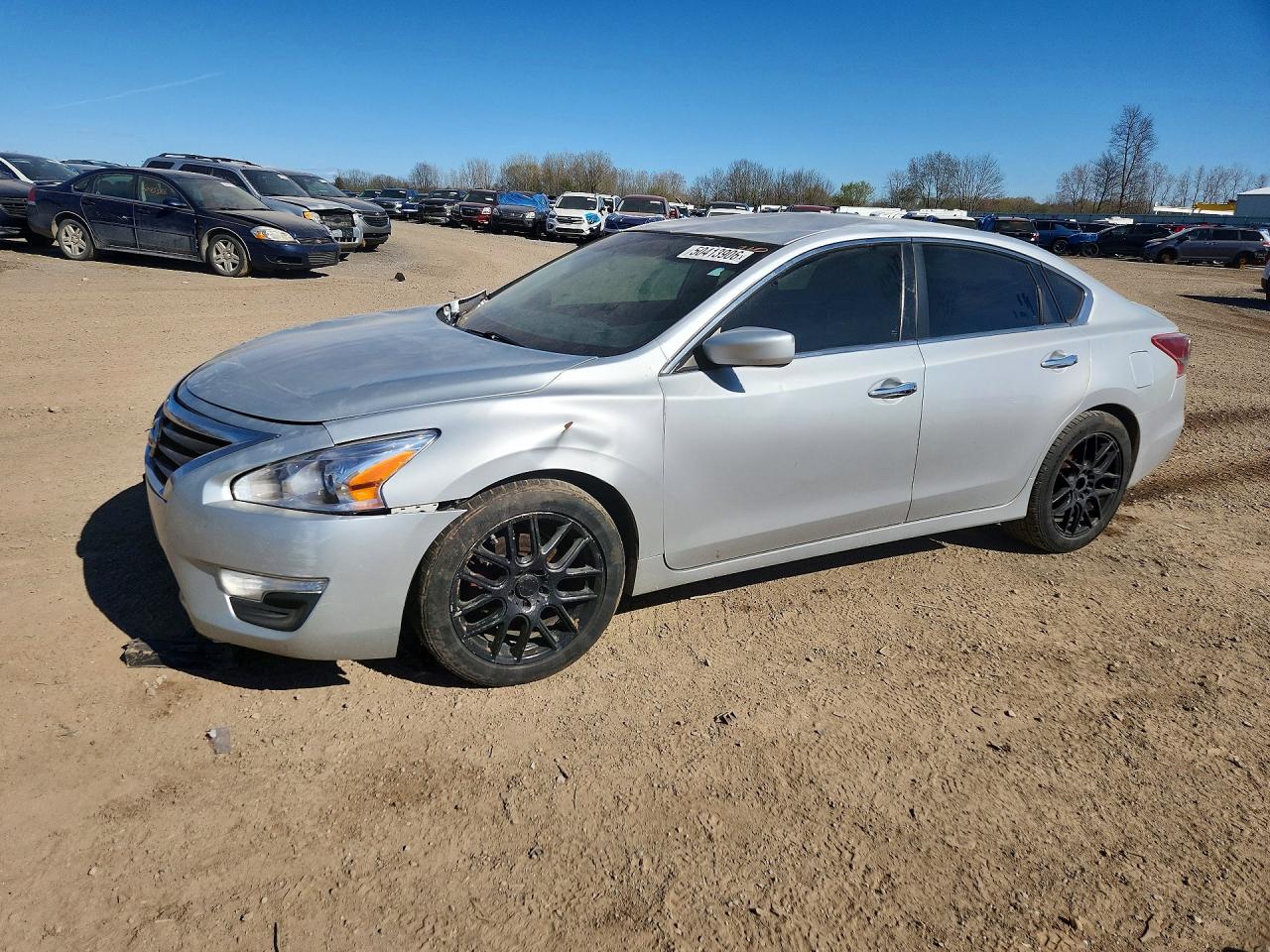 Salvage Nissan Altima Image