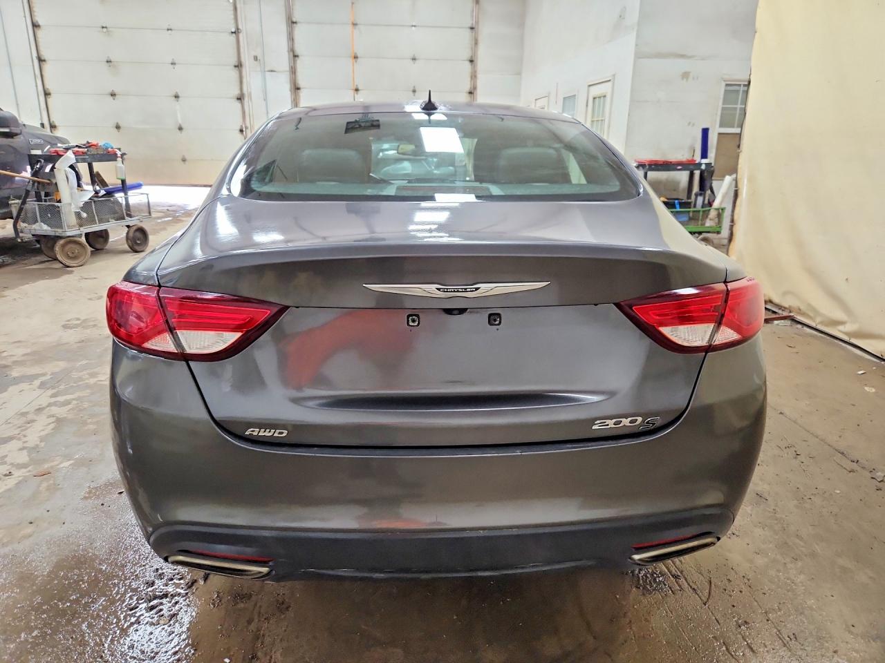 Chrysler 200 S