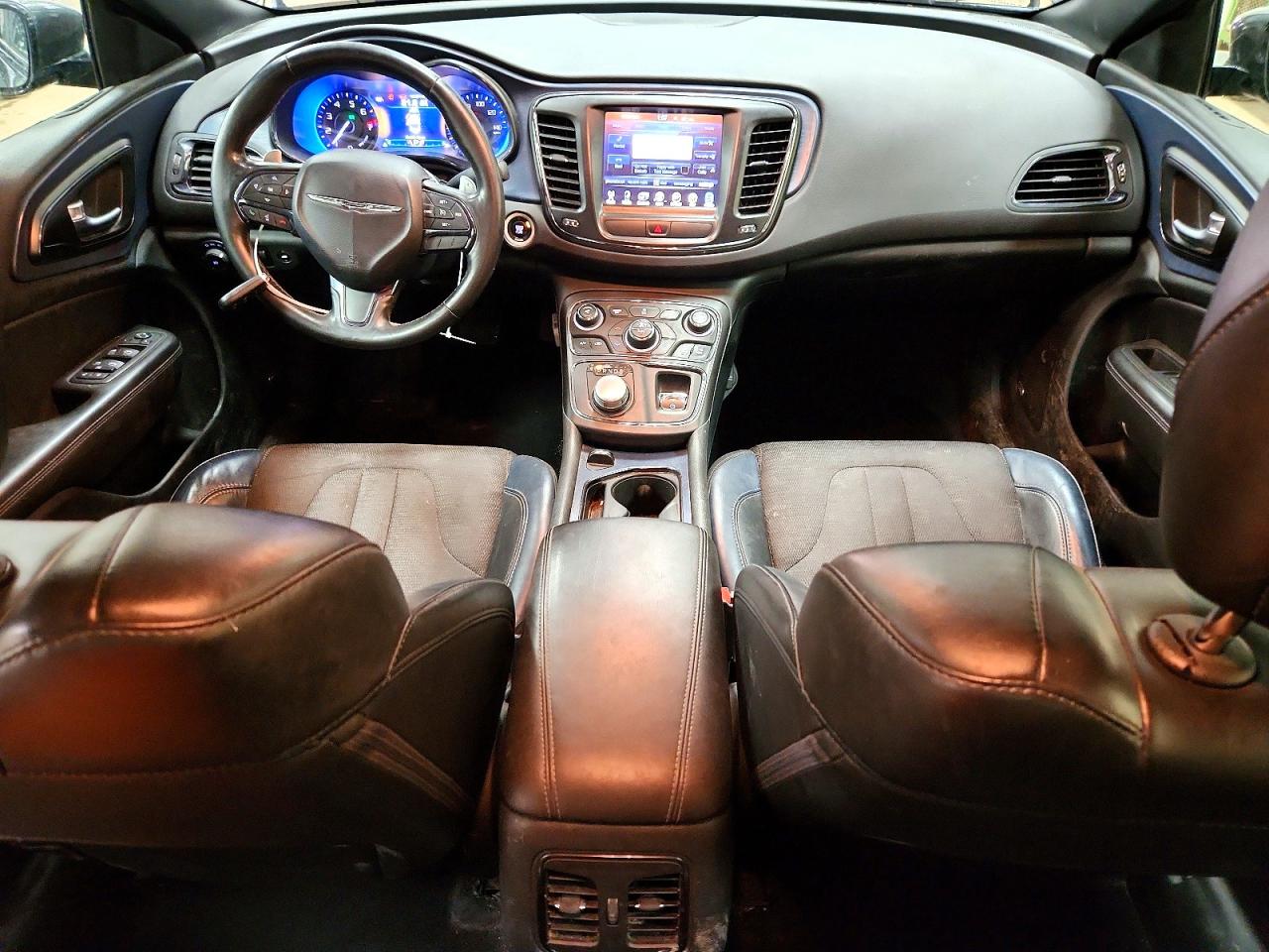 Chrysler 200 S