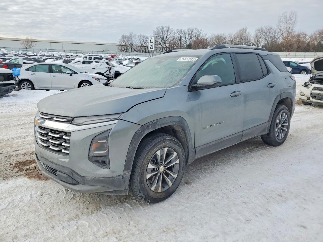 Salvage Chevrolet Equinox Image