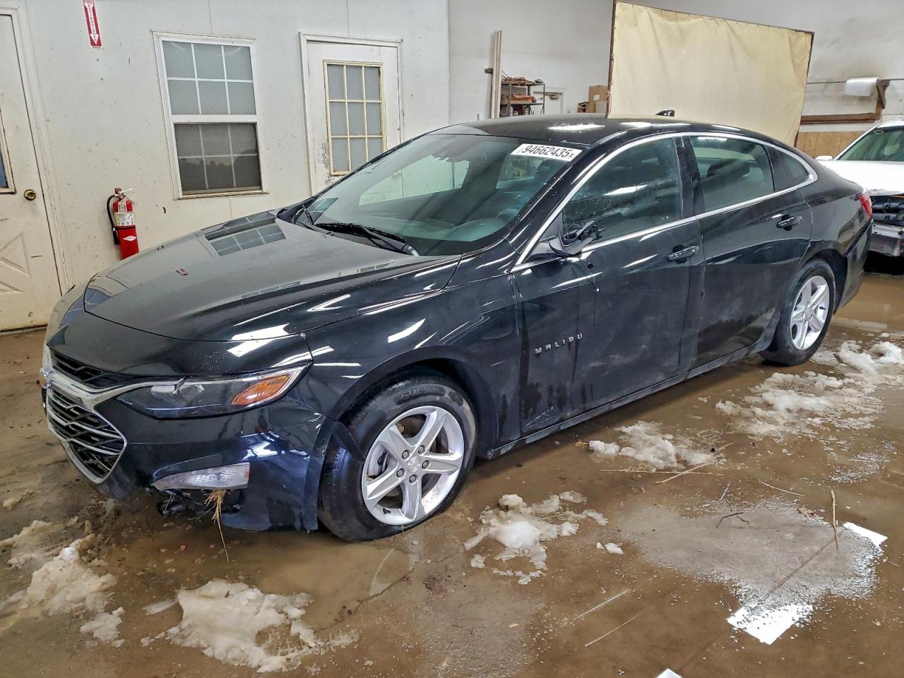 Salvage Chevrolet Malibu Image