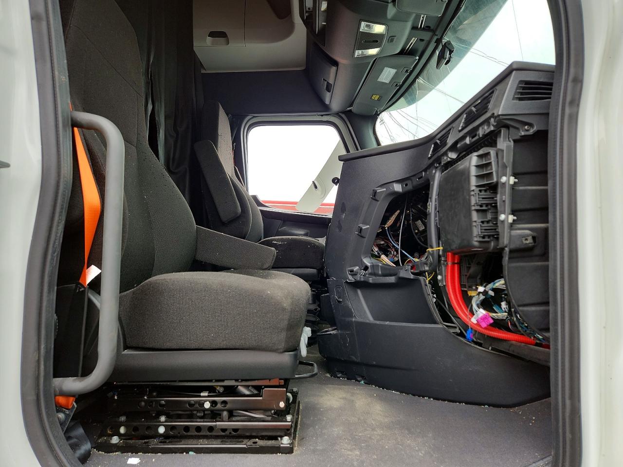 Freightliner Cascadia 126
