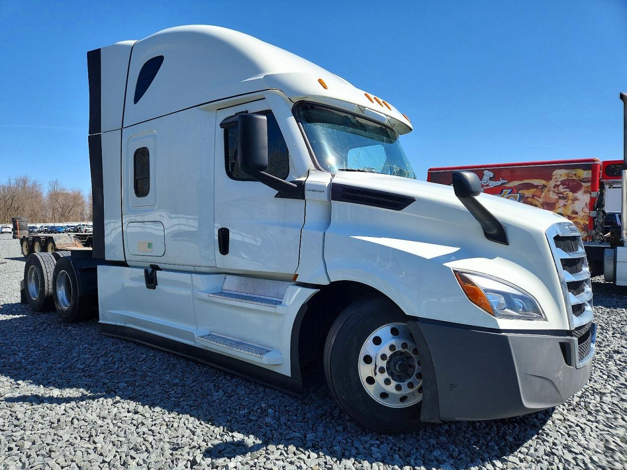 Salvage Freightliner Cascadia 126 Image