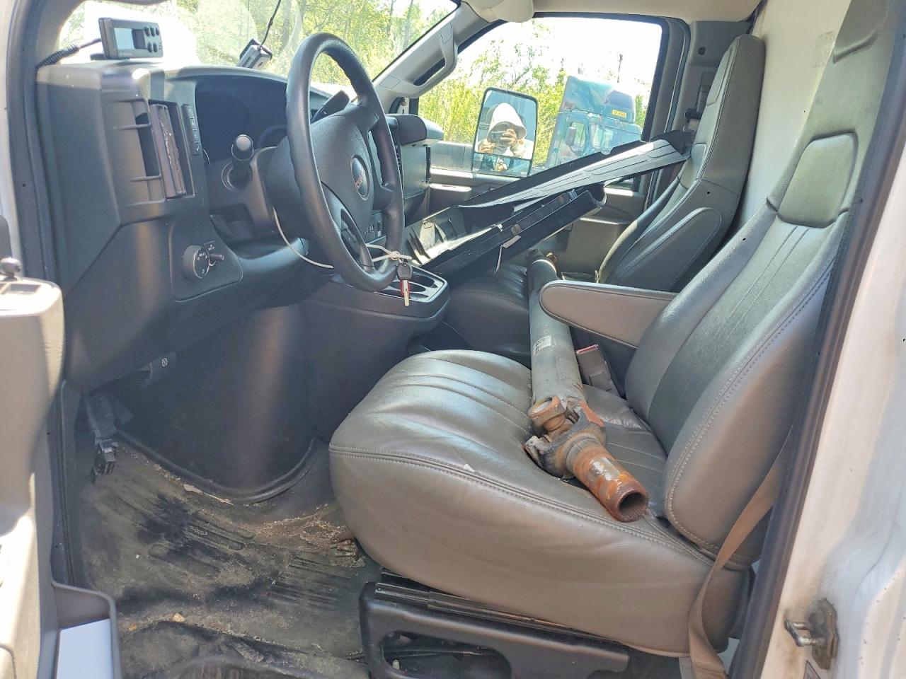 GMC Savana Cutaway G3500