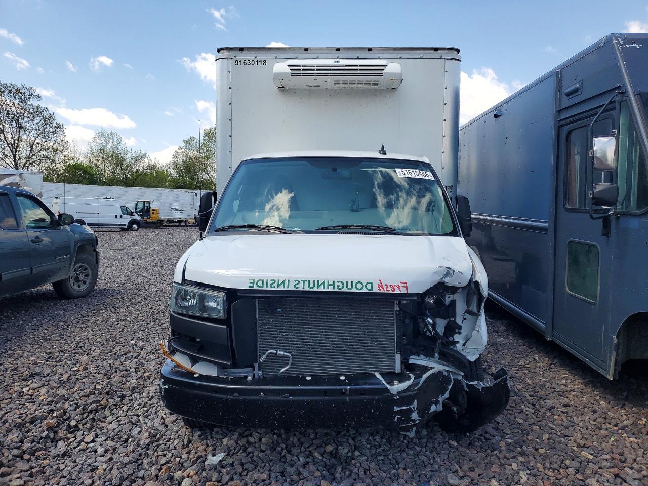 GMC Savana Cutaway G3500
