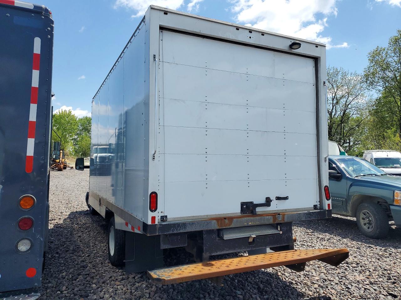 GMC Savana Cutaway G3500