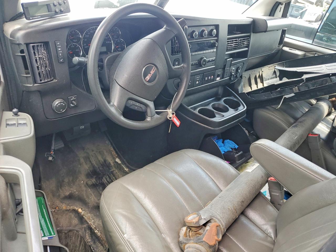 GMC Savana Cutaway G3500