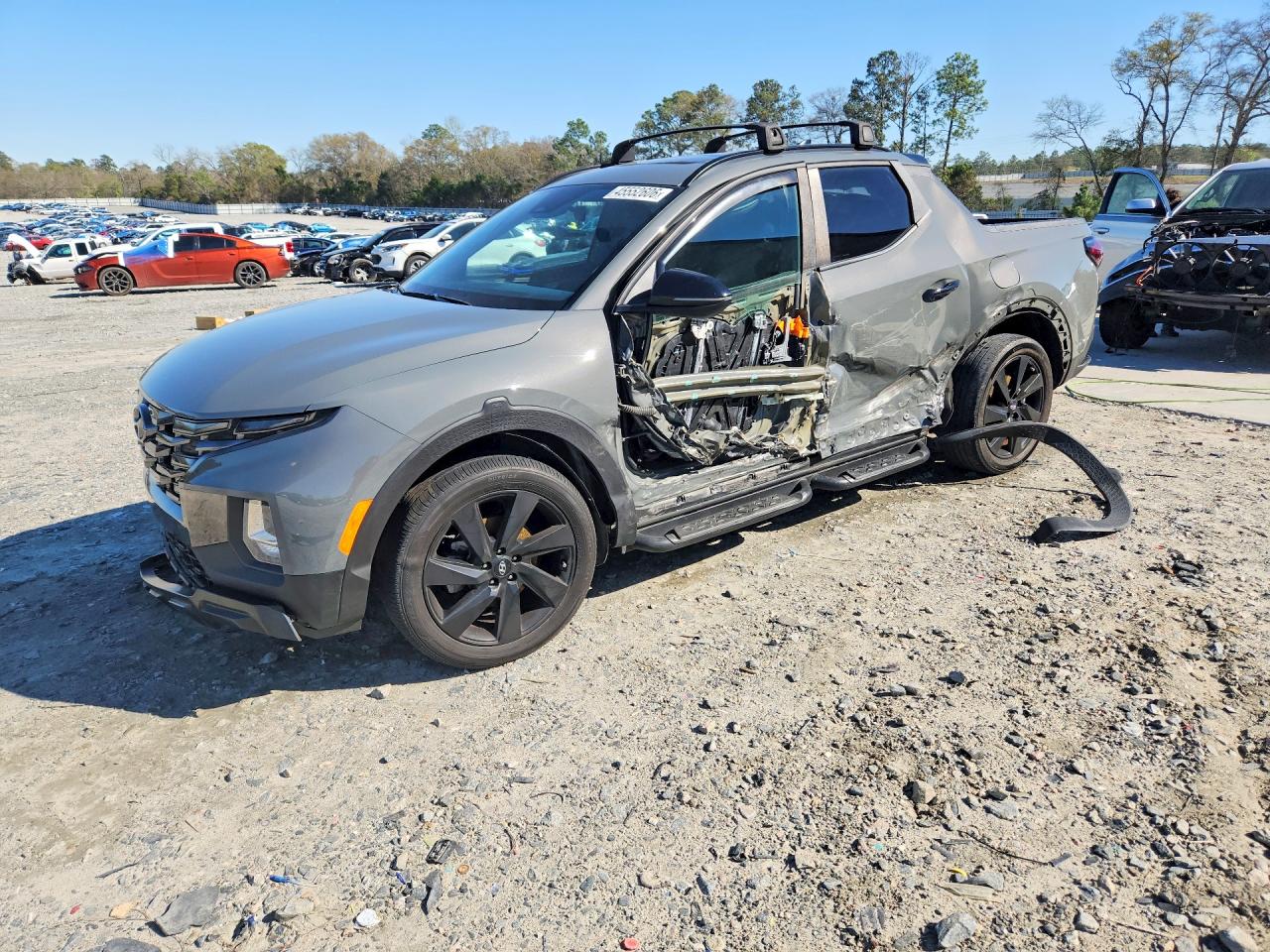 Salvage Hyundai SANTA CRUZ Image