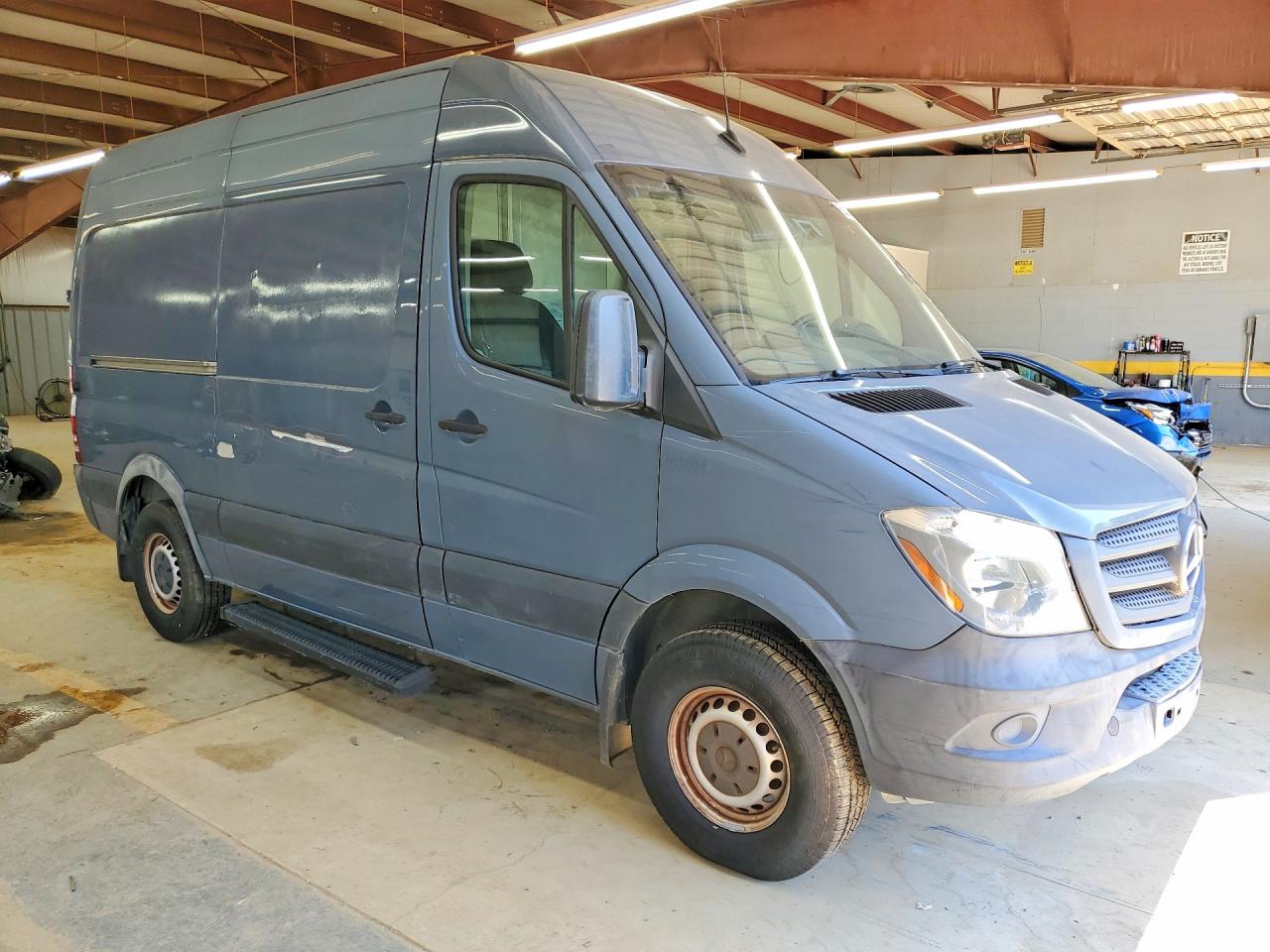 Mercedes-Benz Sprinter 2500