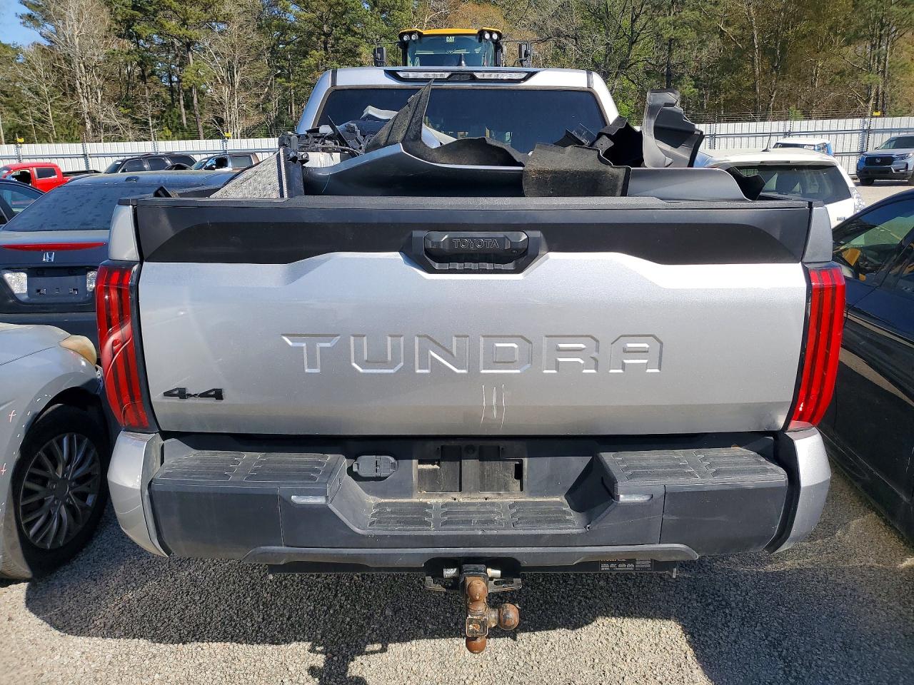 Toyota Tundra Crewmax Sr
