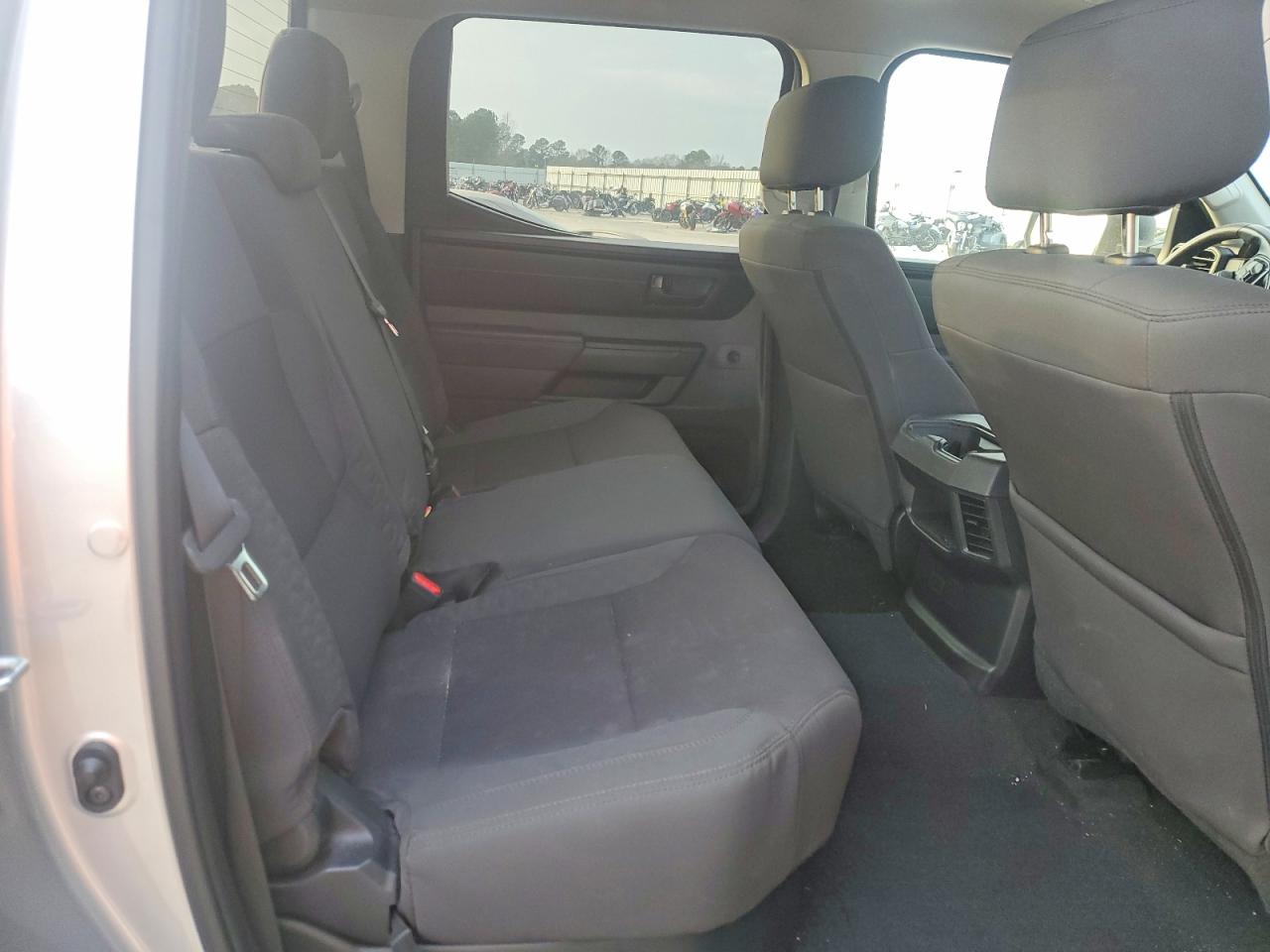 Toyota Tundra Crewmax Sr