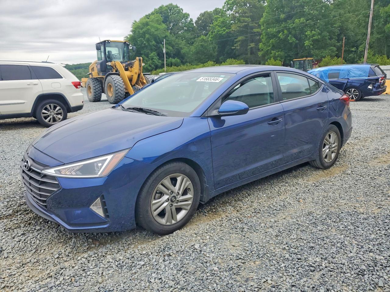 Salvage Hyundai ELANTRA Image