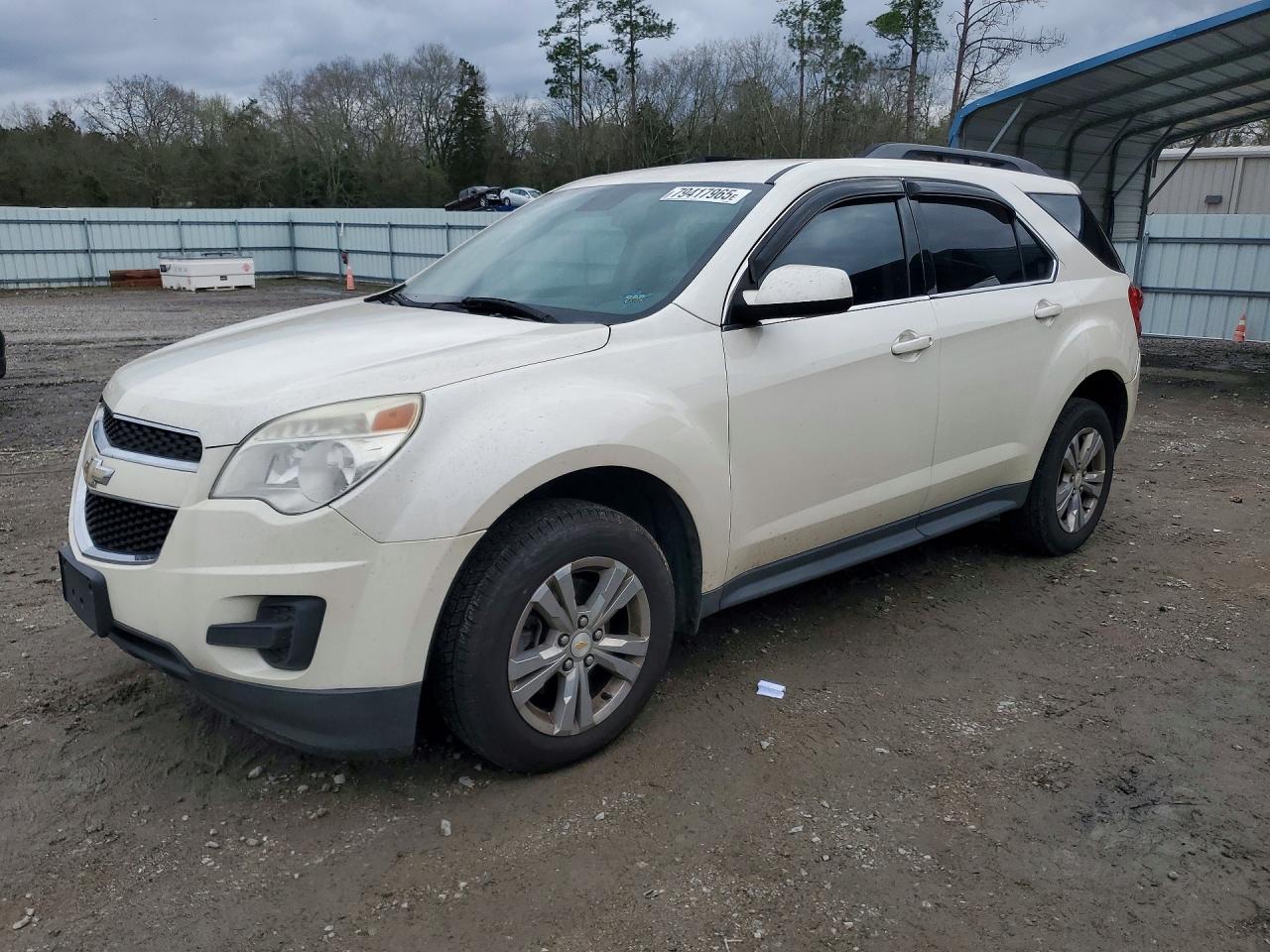 Salvage Chevrolet Equinox Image