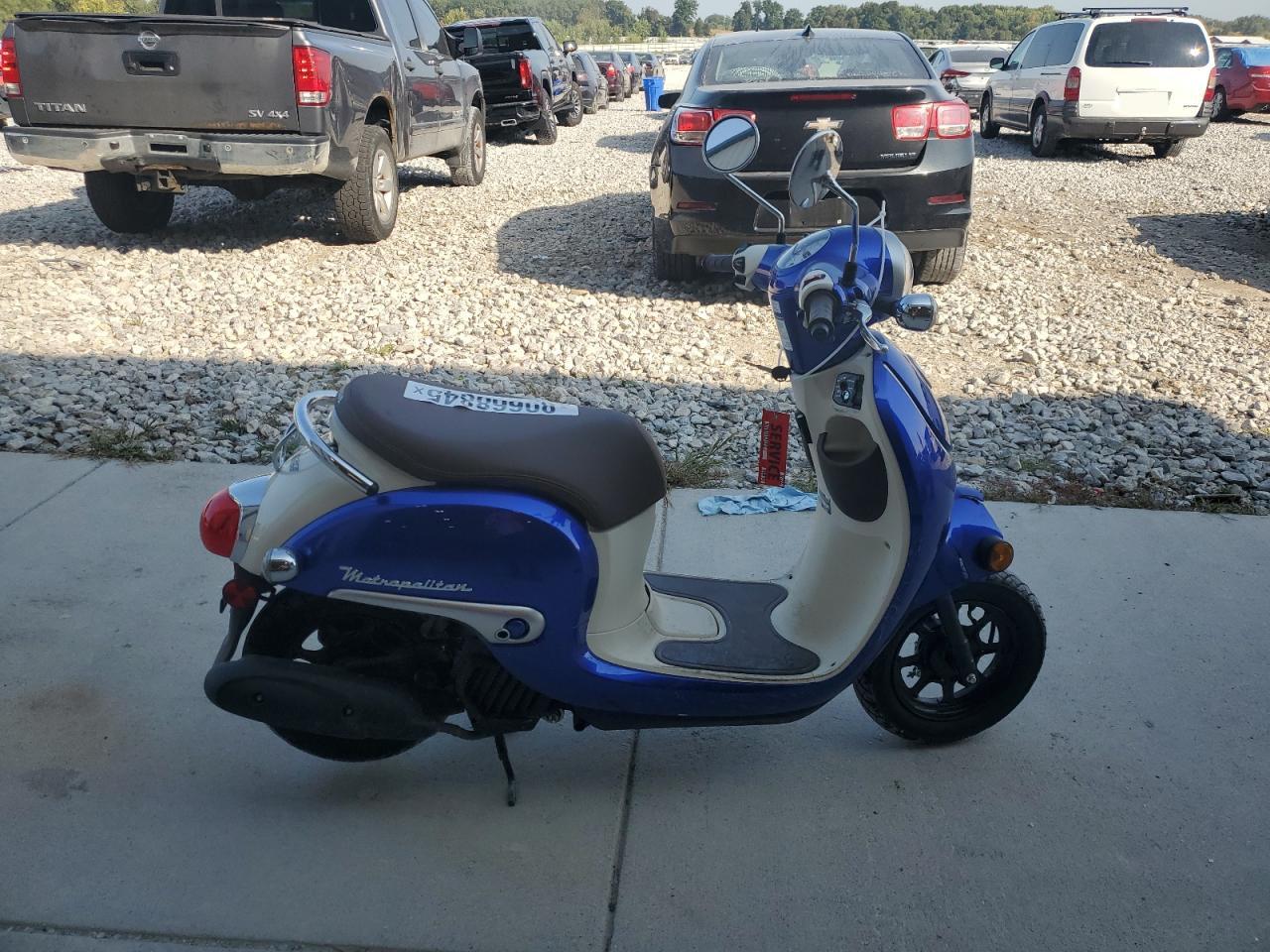 Salvage Honda Chf50 Image