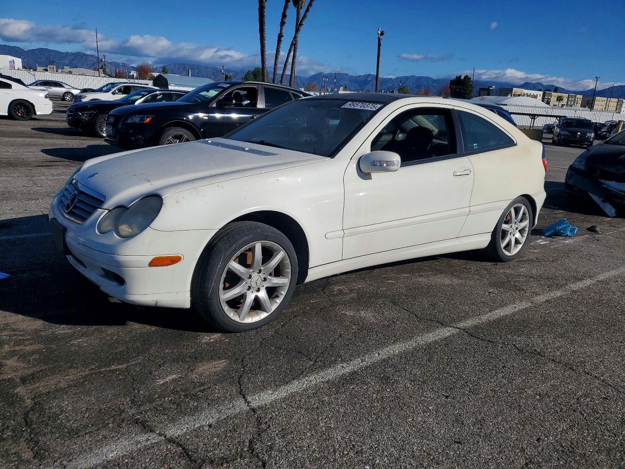Salvage Mercedes-Benz C-Class Image