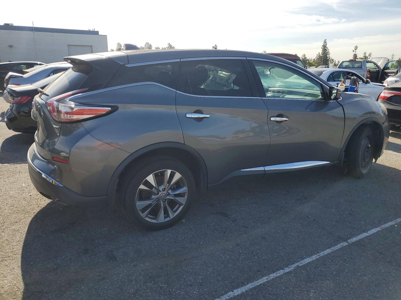 Nissan Murano S