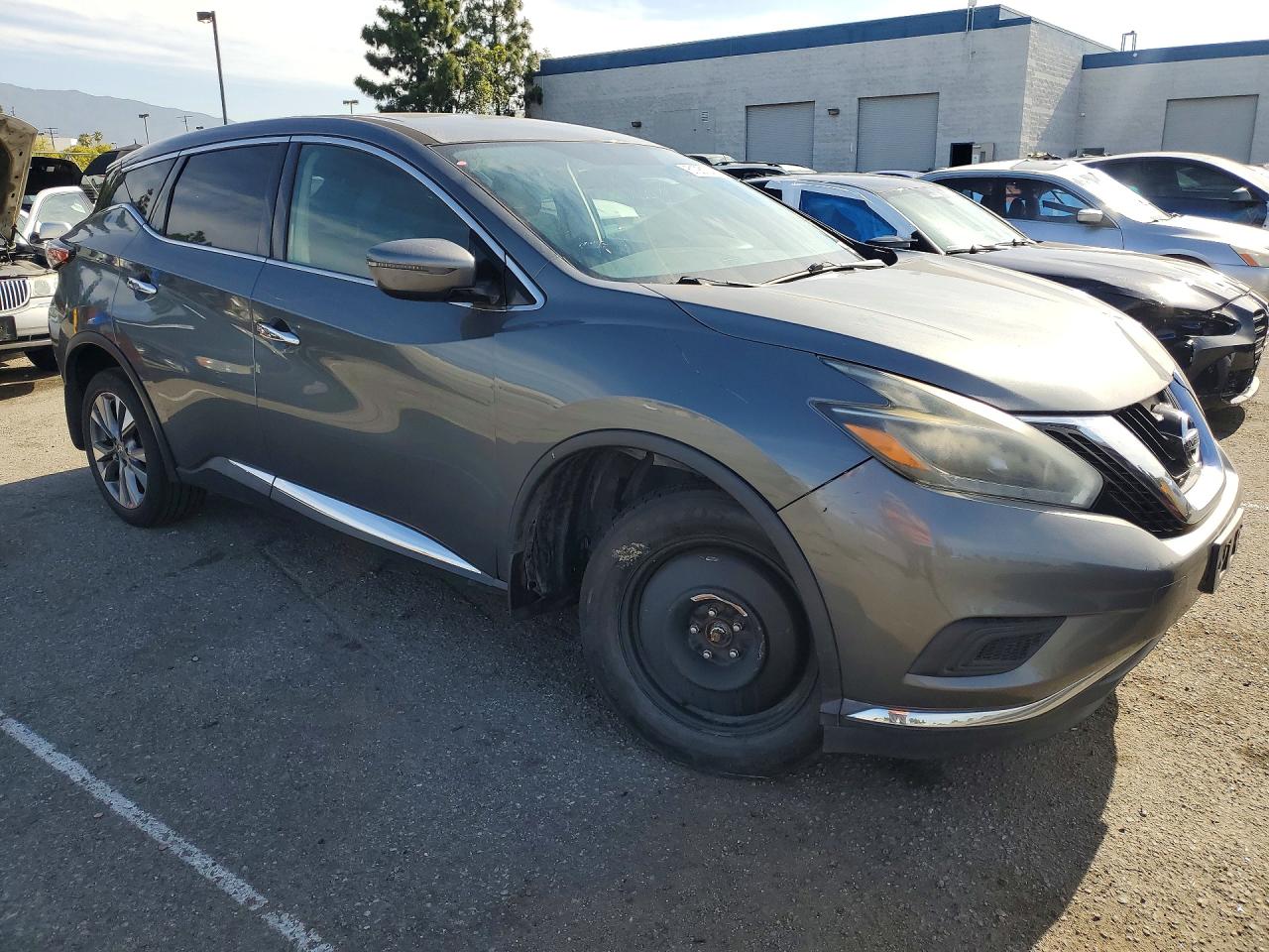 Nissan Murano S