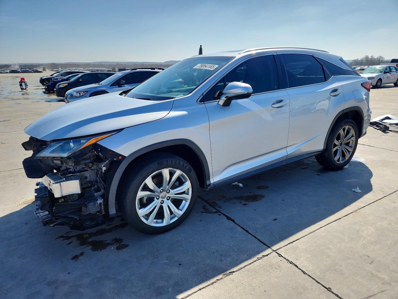 Salvage Lexus RX Image