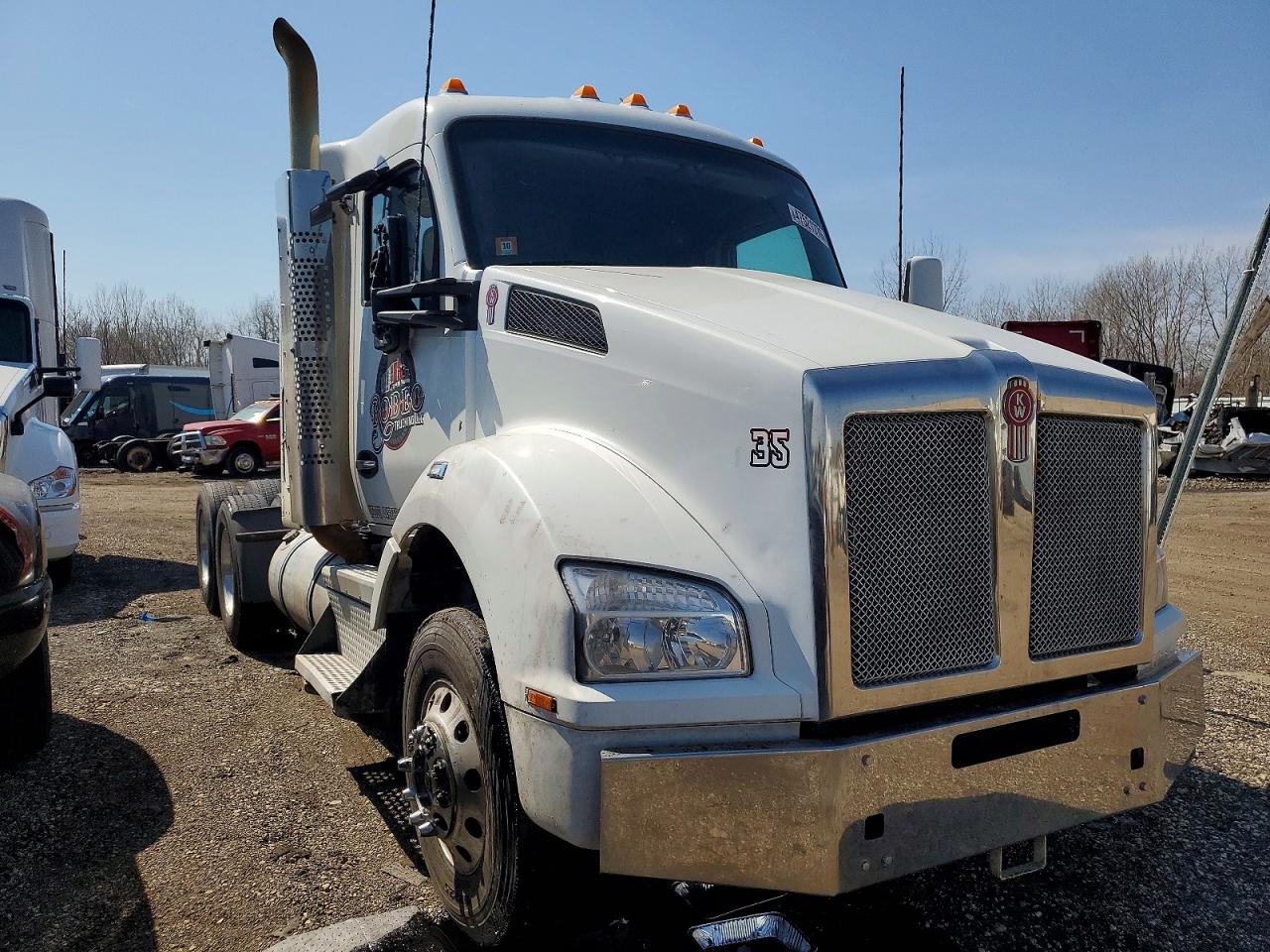 Salvage Kenw T880 Image