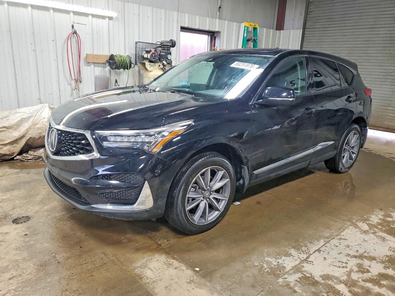 Salvage Acura RDX Image