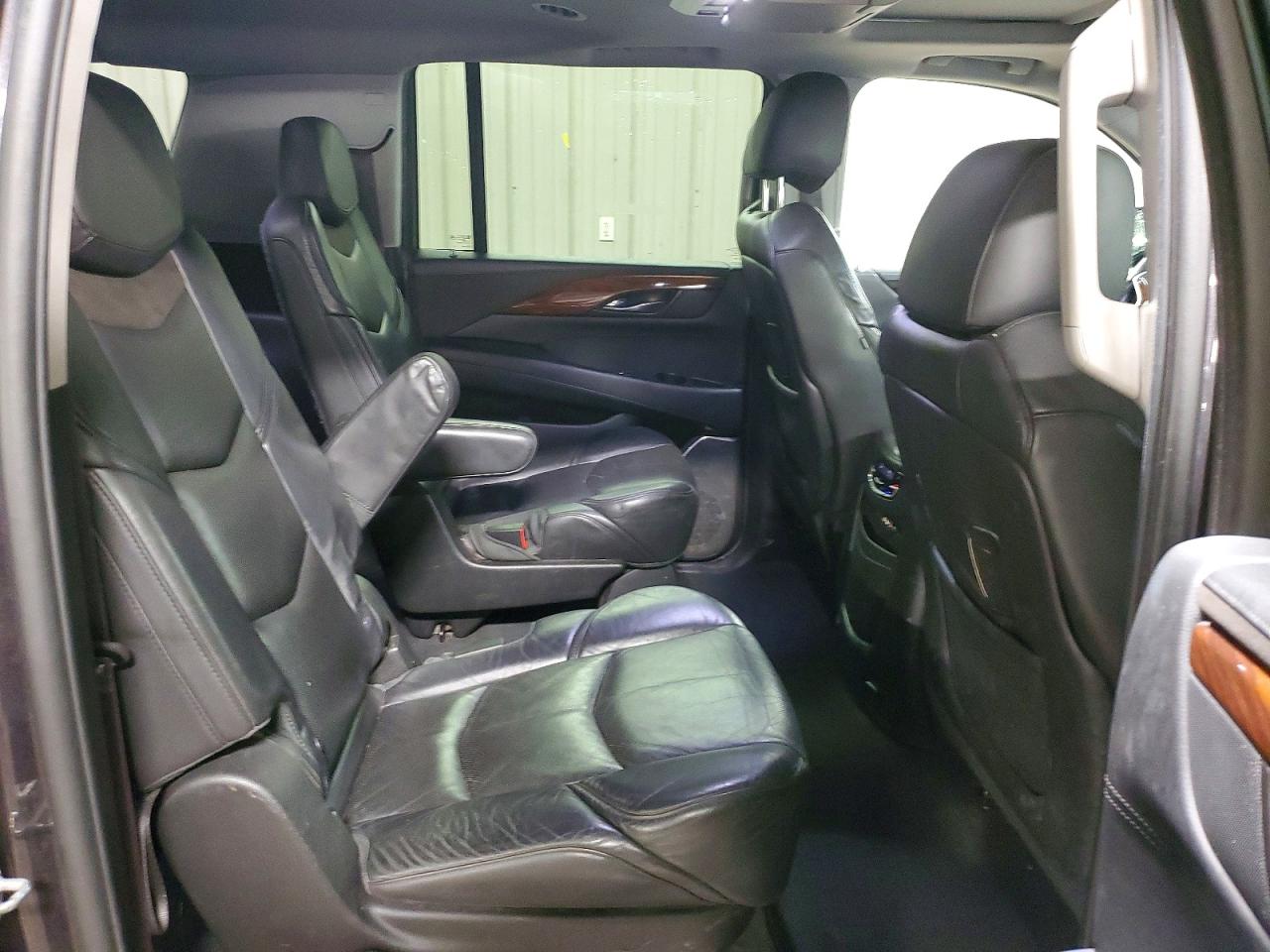 Cadillac Escalade Esv Luxury