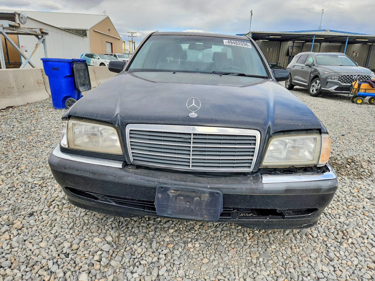Mercedes-Benz C-Class 230