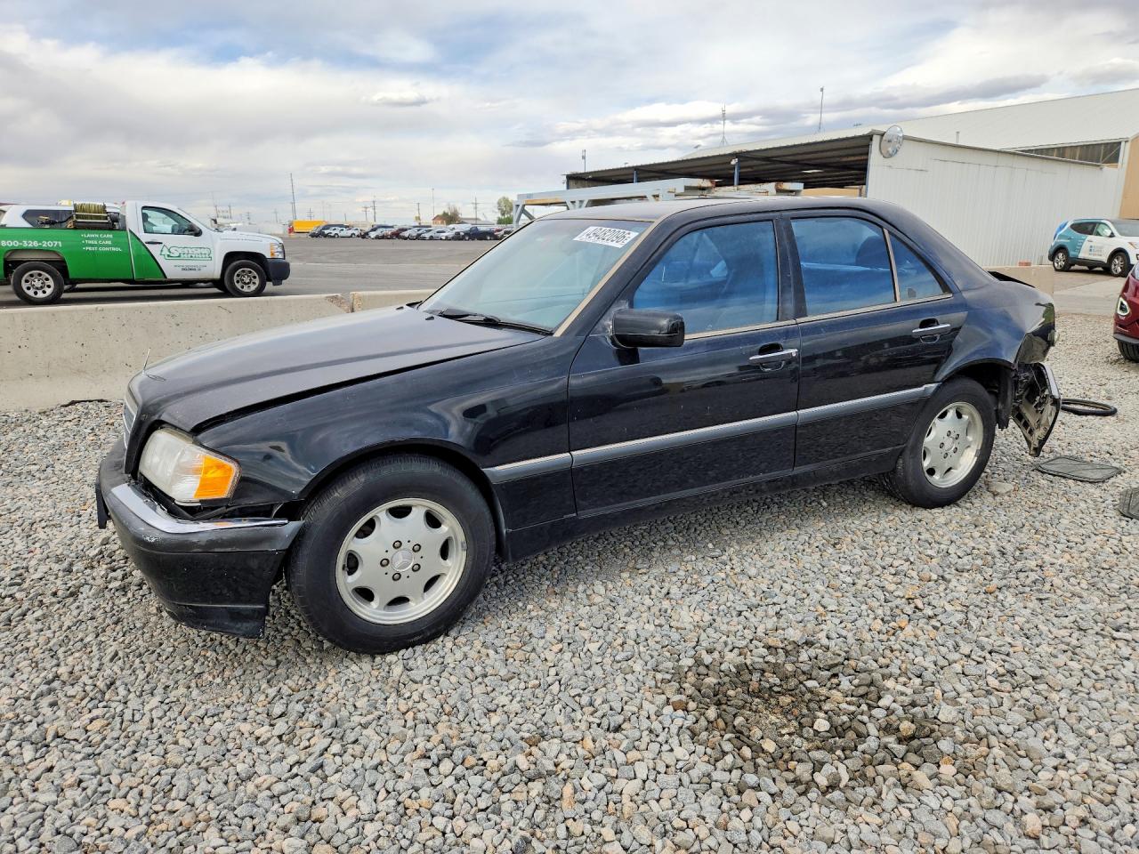 Salvage Mercedes-Benz C-Class Image