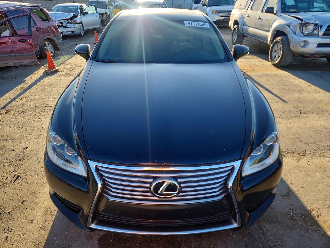 Lexus LS Base