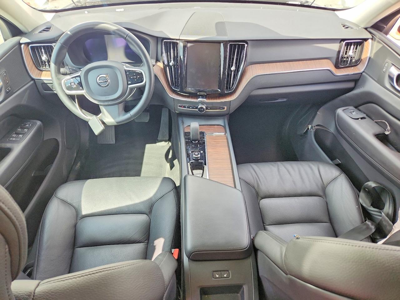 Volvo XC60 Plus