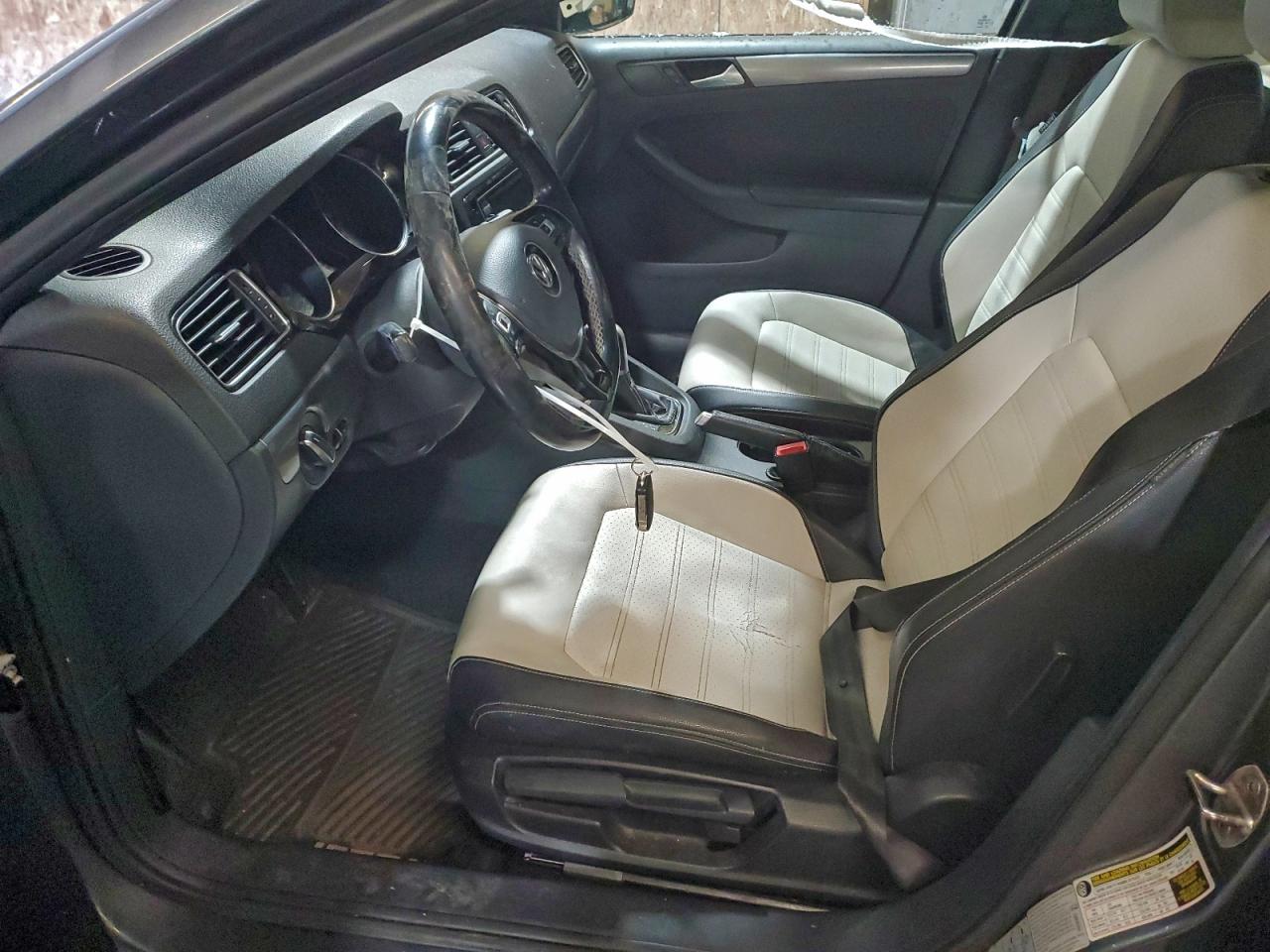 Volkswagen Jetta Sport