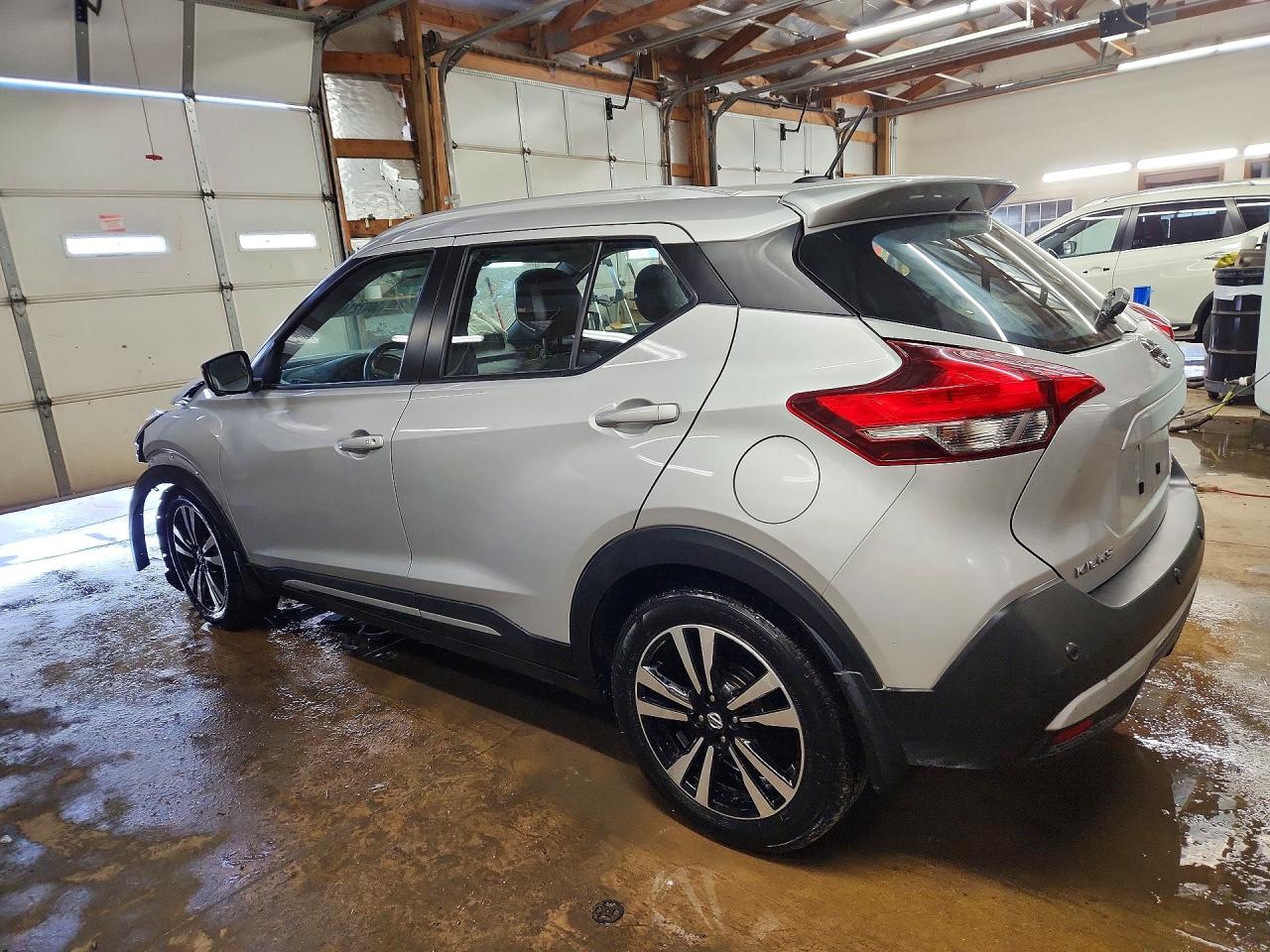 Nissan Kicks Sr