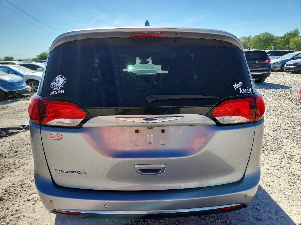 Chrysler Pacifica Touring L