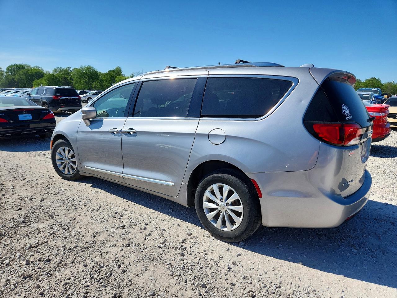 Chrysler Pacifica Touring L