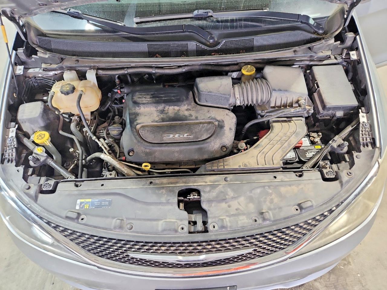 Chrysler Pacifica Touring L