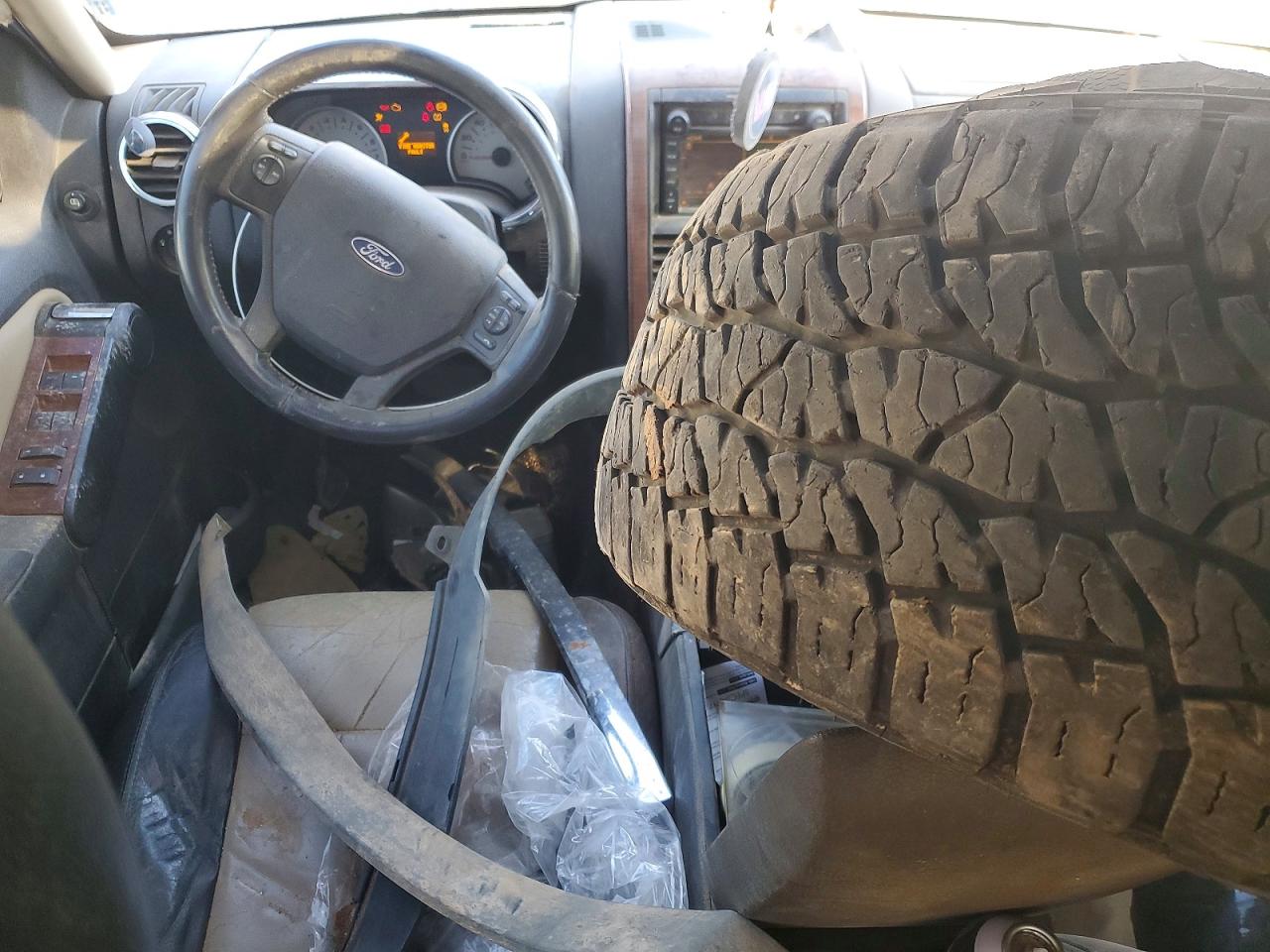 Ford Explorer Eddie Bauer