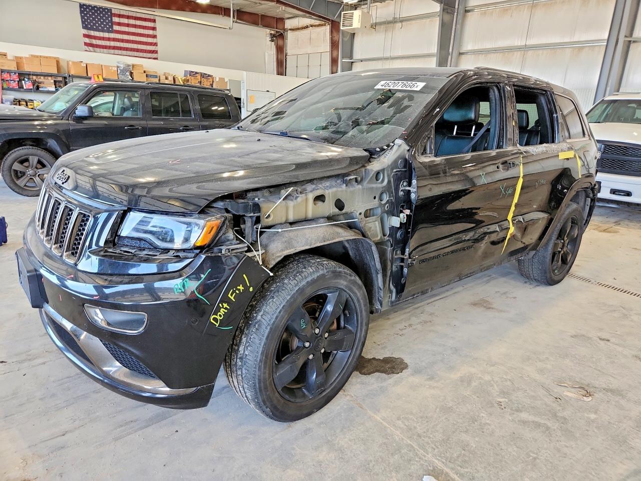 Salvage Jeep Cherokee Image