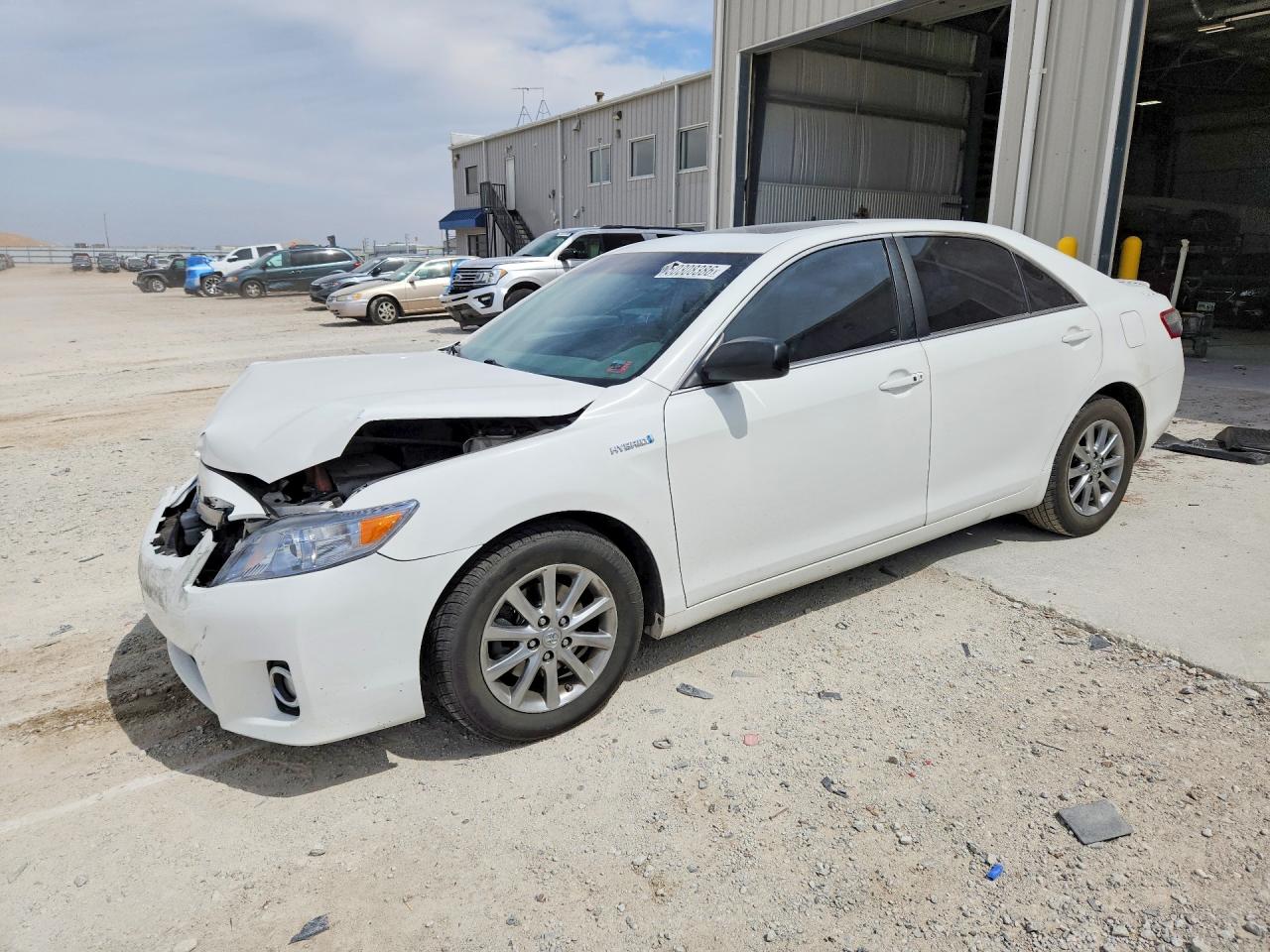 Salvage Toyota Camry Image