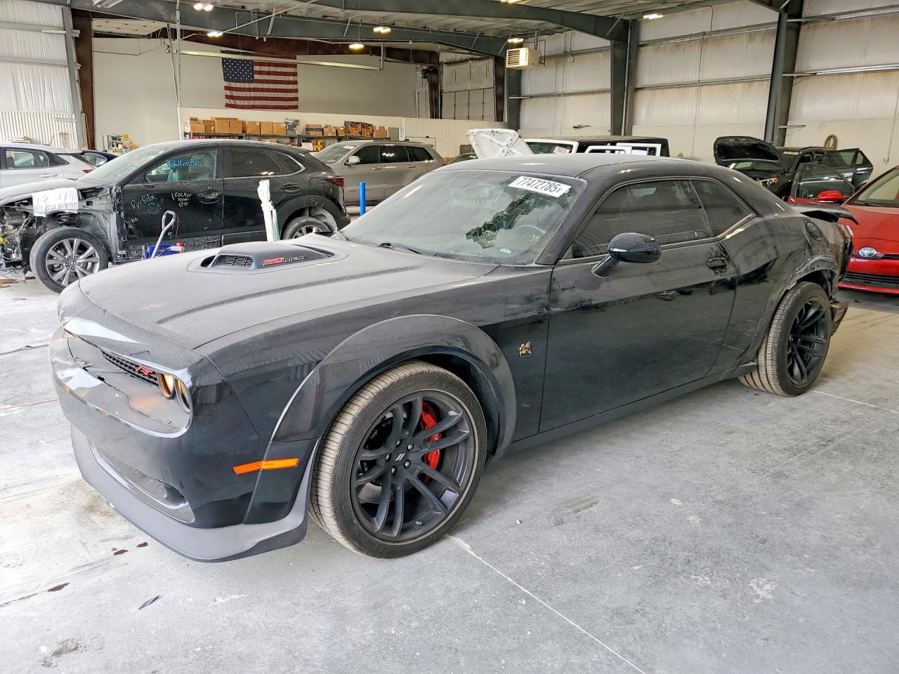 Salvage Dodge Challenger Image