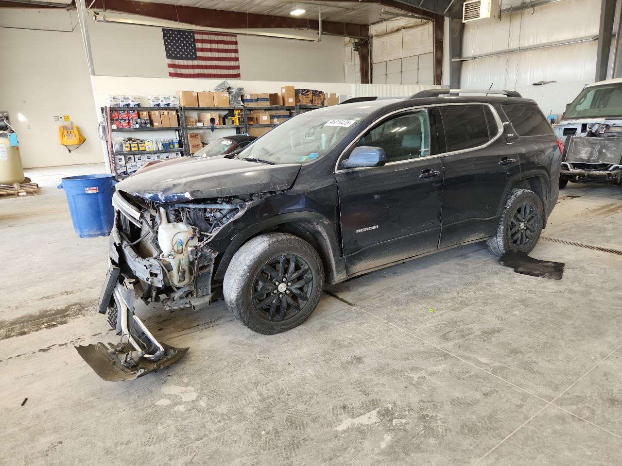 Salvage GMC Acadia Image