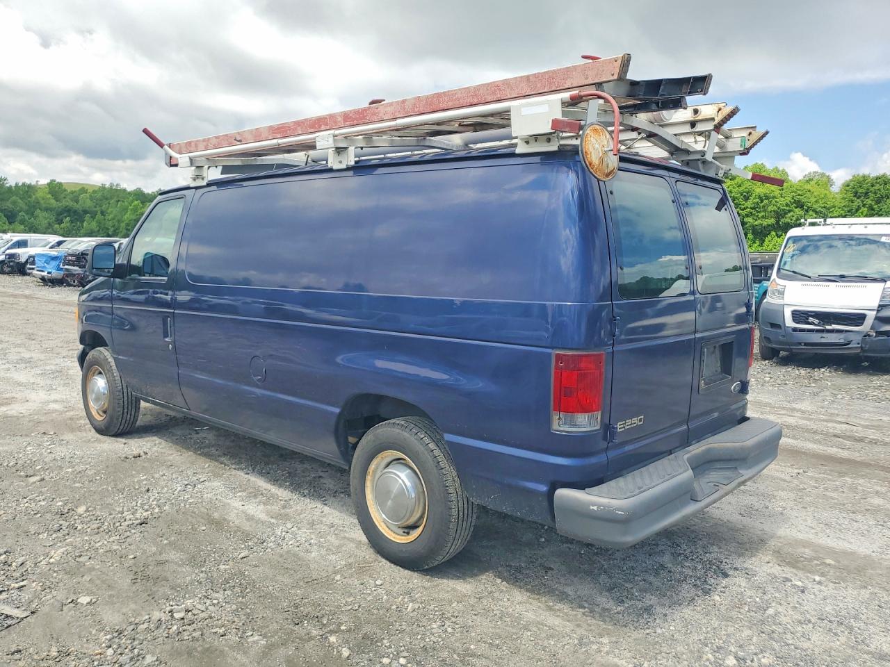 Ford Econoline E250 Van