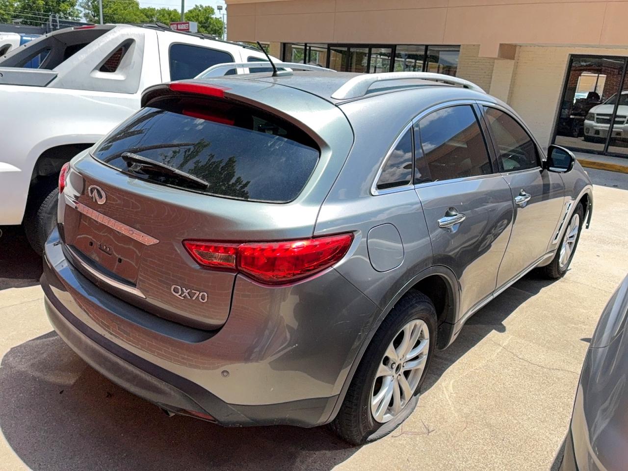 INFINITI Qx Base