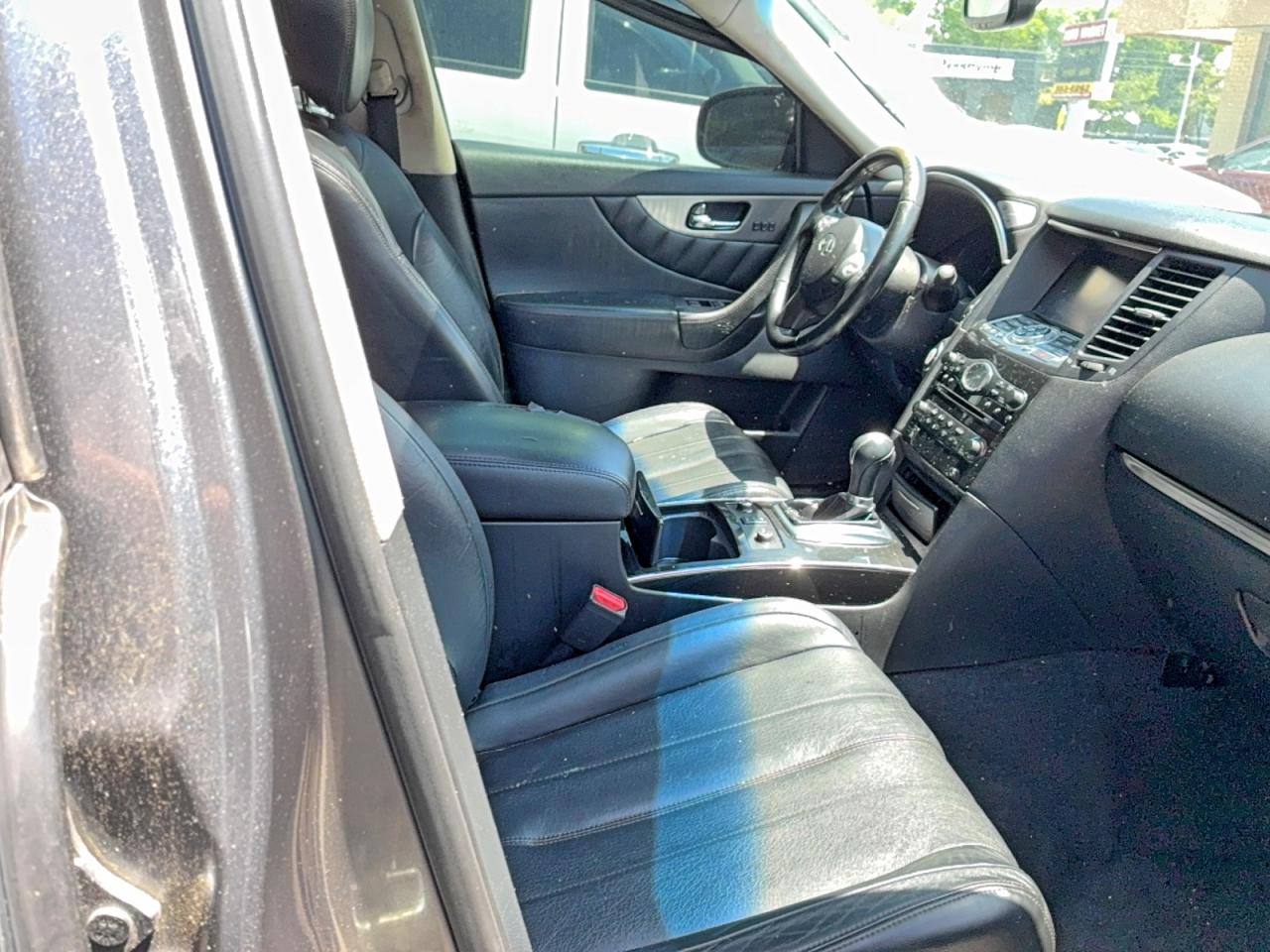 INFINITI Qx Base